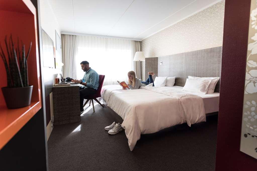 Pentahotel Hotel